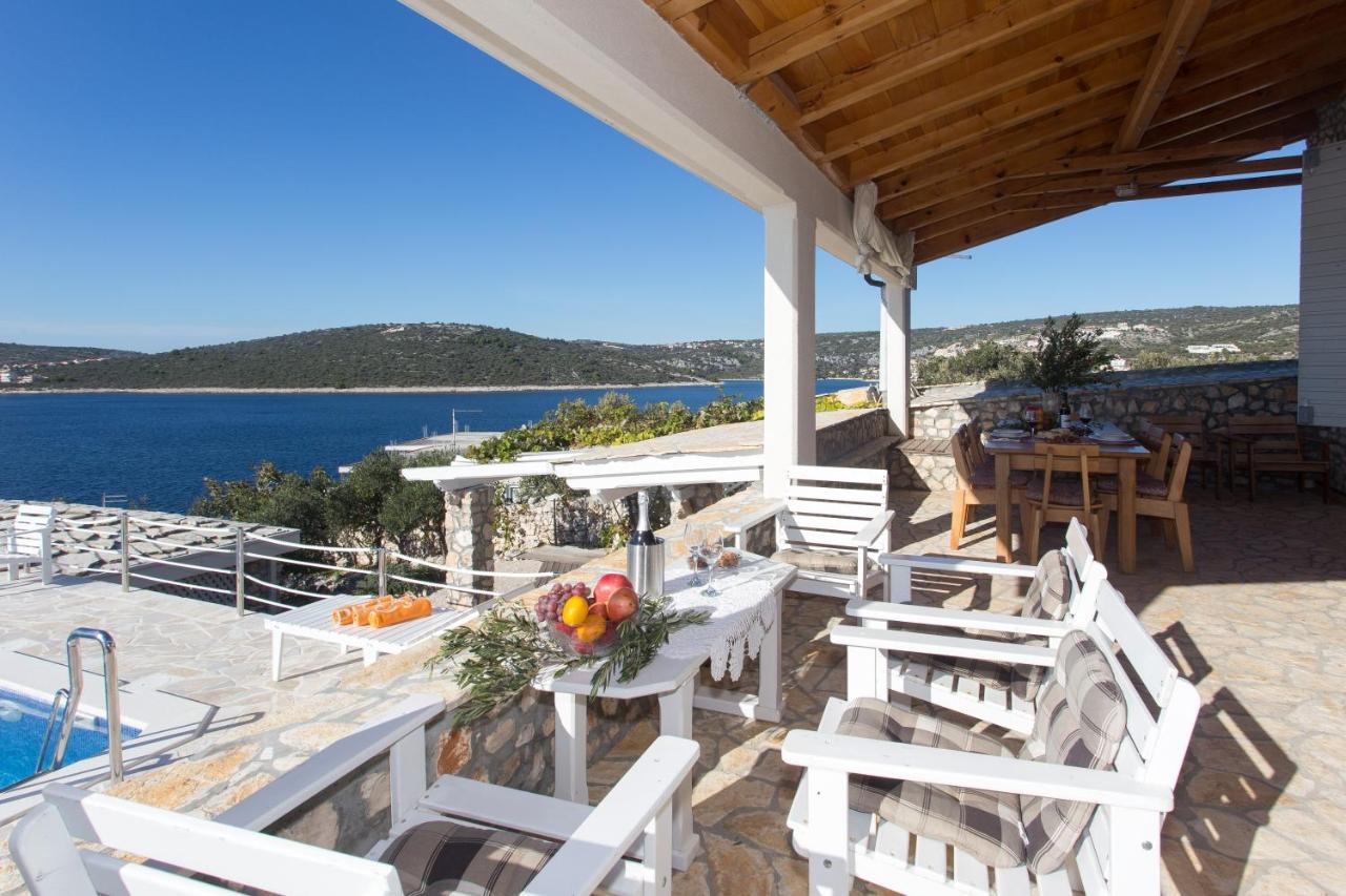 Villa, Stone House With Swimming Pool & Sauna, Beach, סביד מראה חיצוני תמונה