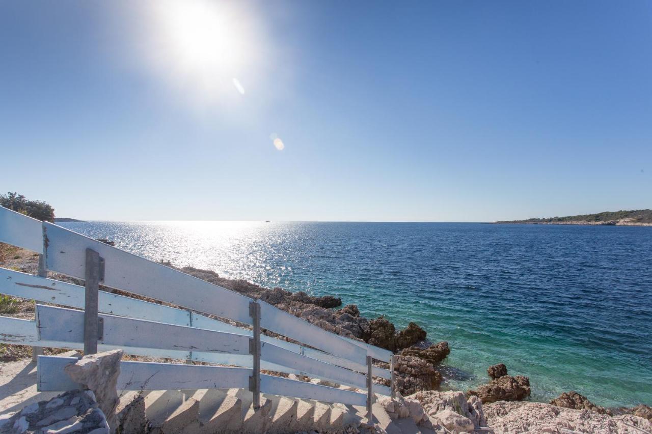 Villa, Stone House With Swimming Pool & Sauna, Beach, סביד מראה חיצוני תמונה
